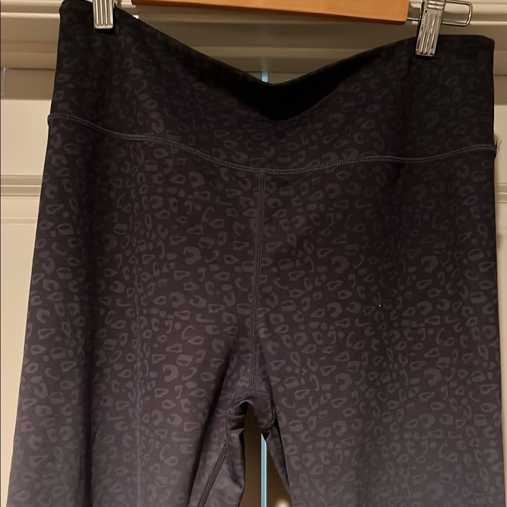 ZYIA Dark Gray Leopard Print Leggings